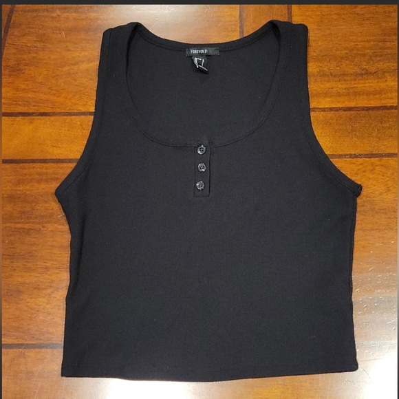 Forever 21 Tops - Forever 21 Crop Top